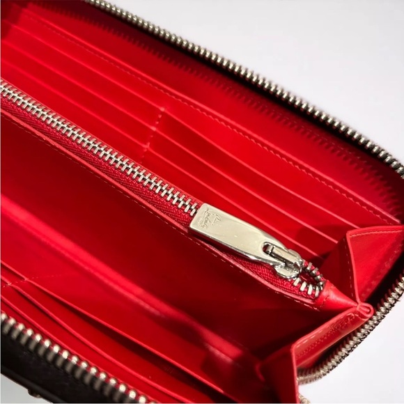 SOLD❤️ LOUBOUTIN Panettone Silver Spike Stud Patent Zip Wallet + Dust Bag & Box - Picture 8 of 10